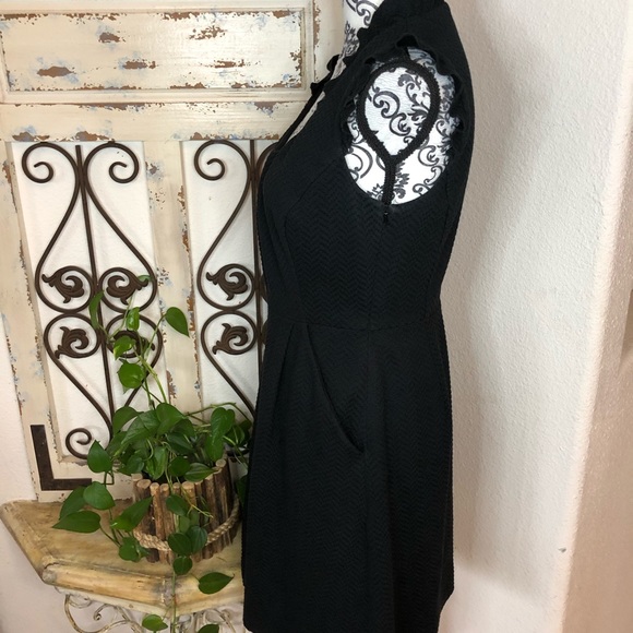 Tabitha black textured ruffle neckline midi dress - Picture 4 of 7